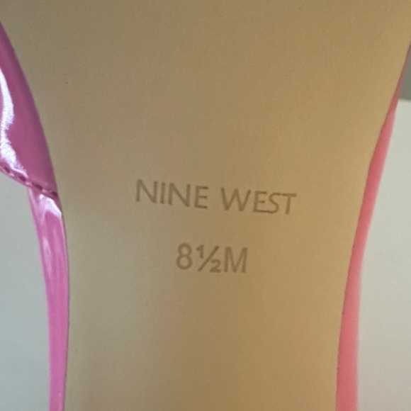 Nine West Hot Pink Pointed Heels - Picture 2 of 14